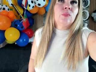 Danna38topless