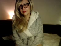 I am a natural woman with elegance, sensuality and a lot of morbid. Sexy and fun. I love complicity games, SM, domination is my pleasure; It excites me to think that you you will do what I want while you look at me, I love that you tell me what you feel when you see me. I enjoy thinking that I control you pleasure without touching you. Adore me, that