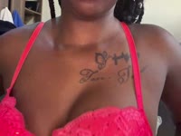 Curvy beauty with a confident smile and a warm heart. I love meaningful conversations, good vibes, and making genuine connections. Fun, ambitious, and always bringing positive energy wherever I go.