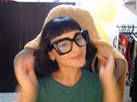 I am a young girl eager to get to know you more in this place and that we can have a very pleasant time