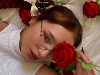 sexy webcam girl AngeleWirtanen