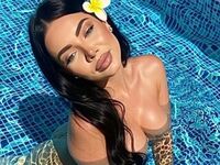 hot camslut CaitlynEva