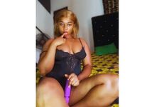 cam girl masturbating with sextoy FredahGrams