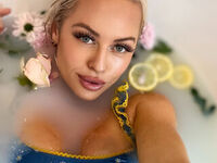 naked camgirl photo IsabellaSaturn