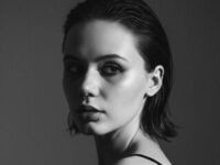 cam girl masturbating with sextoy JudithSterett