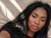 cam girl masturbating with sextoy LiaCastro