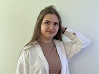 naked webcam girl photo MildaTaddio
