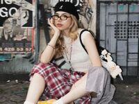 fingering webcam girl RosesRosie