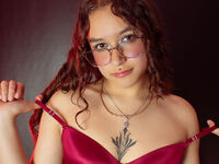 camgirl playing with sex toy SaritaDay