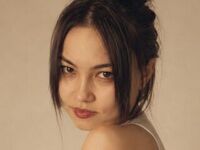 naughty cam girl SeeBugl