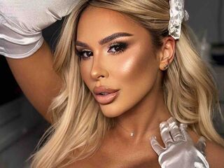 naked cam live SelenaVoss