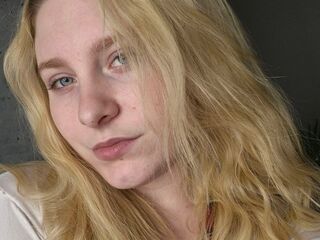 cam girl playing with dildo StellaVanilla