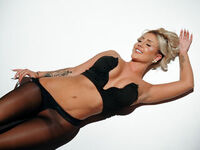 free nude live show Anita