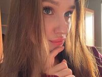 shaved pussy cam ElisaHeathe