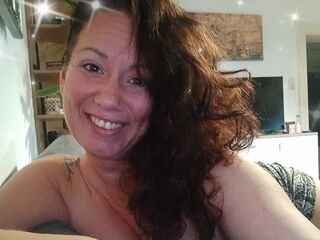 live webcam performer VivienMolinas