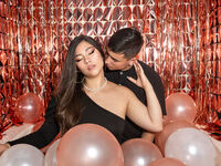 live sex webcam show ChloeAndAdam