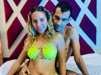 bedroom live cam JennyAndJuan