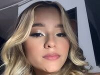 webcamgirl sexchat AaishaCollin