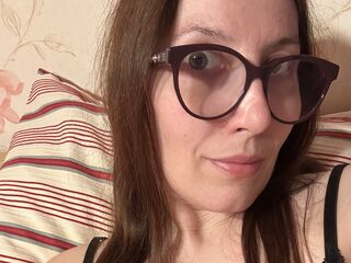chatroom cam AlanyssLyon