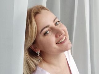nude webcamgirl pic AlexaDeneuve