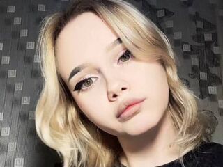 camslut naked AlmaLonabaugh