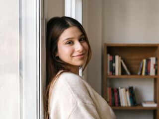 masturbating webcamgirl AlysaGagliano