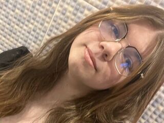 nude webcam girl picture AminaBlooms