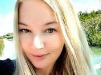 live webcam performer AnaysAnao