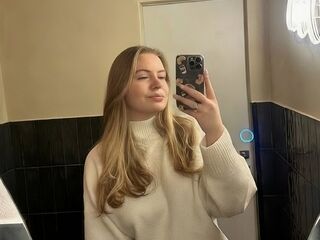 adult live web cam AryaThomas