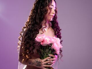 webcam bitch chatroom BellaClaire