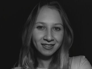 girl naked BlanchTrotz