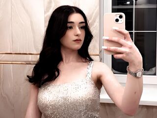 cam show CarriMaclachlan