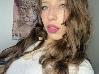 masturbating cam girl CatalinaKlopp