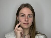 live webcam performer CatherynBuckland