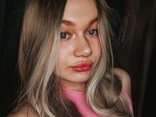 chatroom webcam pic CirillaAkerman