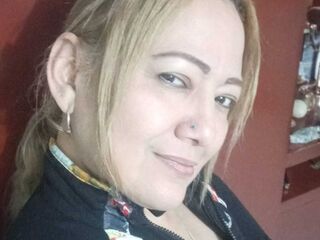 naughty camgirl fingering pussy ClauMister