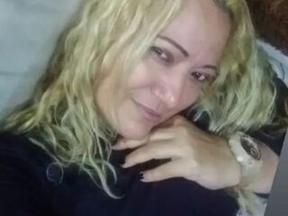 hot girl ClauWhite