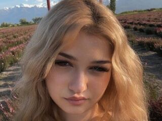 girl chat CloudyFox