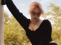 naughty cam girl fingering pussy DarnellSehorn