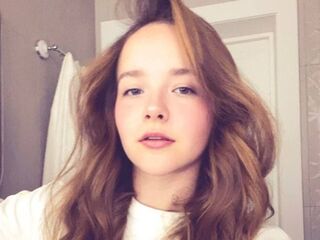 hot cam whore DaysiDust