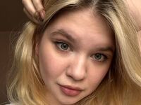 live webcam girl DebrahPloeger