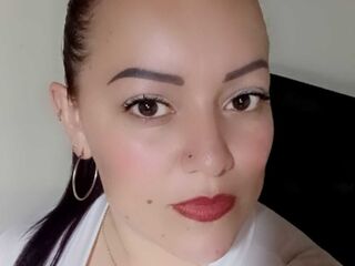 extreme cam picture DinaCarls