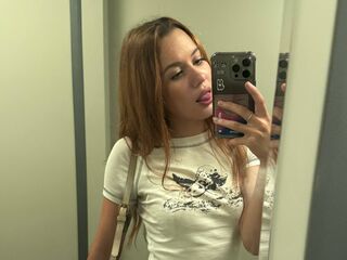 cam chatroom ElnaMana