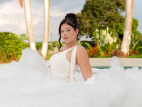 cam girl showing tits ElodieSkye