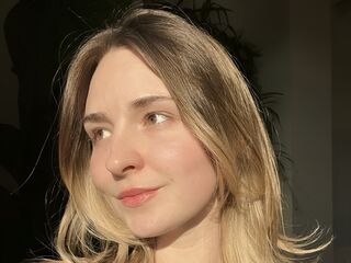 jasmin webcam model EmaSchlotzhauer