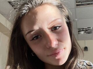 nude cam photo HeidyDuggar