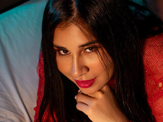 naked cam girl masturbating with sextoy IsabellPink