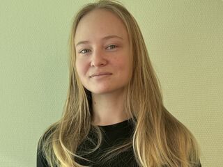 beautiful girl cam JeniferFerrarini