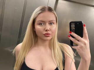 fingering cam whore JuliaRupert