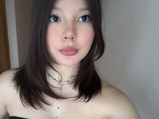 webcam babe JulienneCharters